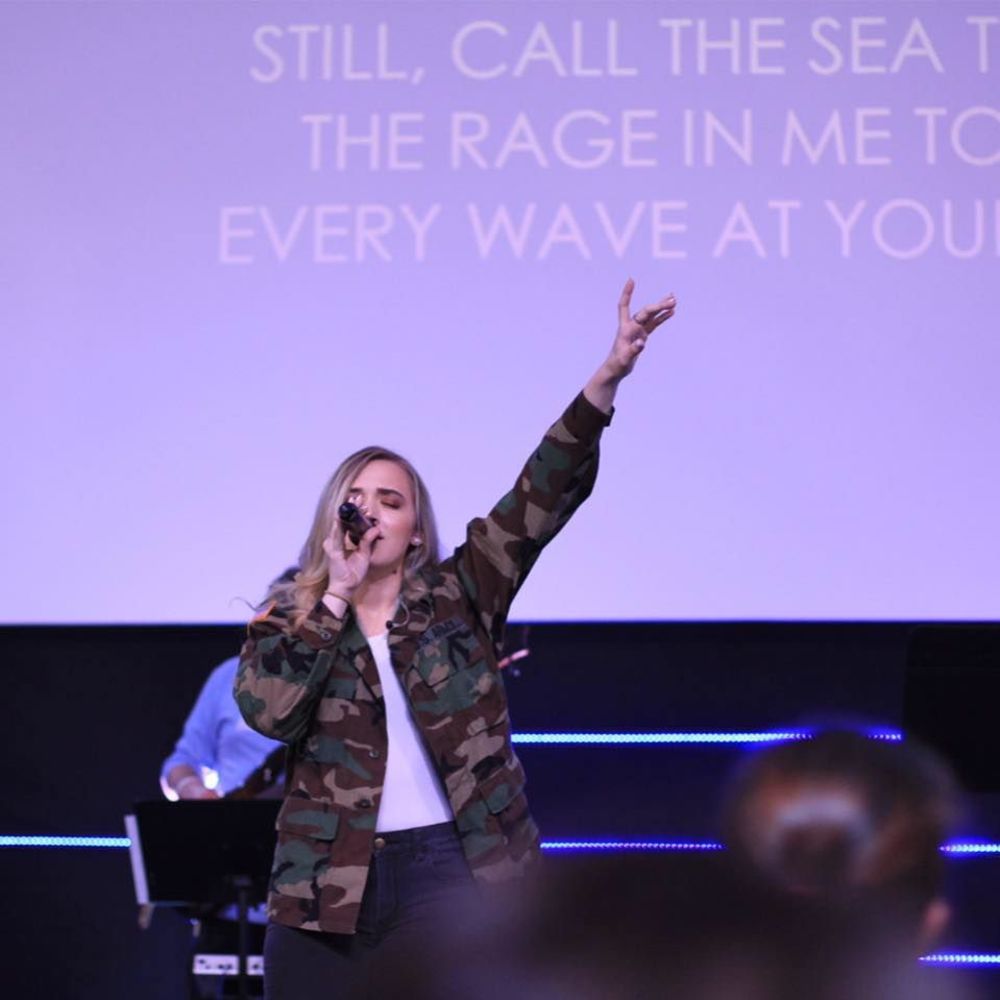 Meet your Posher, Elizabeth